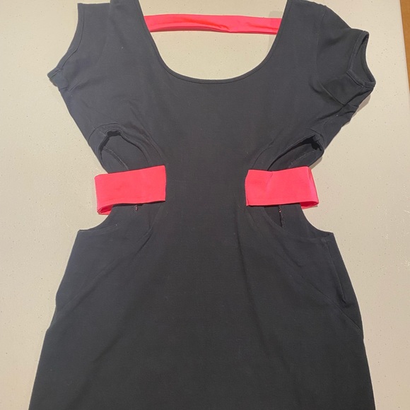 Backless black stretchy mini dress with neon details - Picture 4 of 6